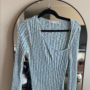 Zara Blue and White Ribbed Scoop Neck Long Sleeve Top